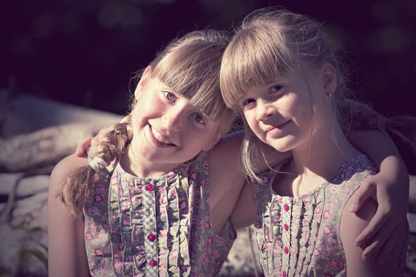 Children-Girl-Sisters